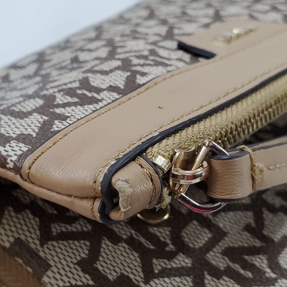 DKNY Monogram Canvas & Leather Beige/Brown Clutch With Zip Pocket - Picture 4 of 10